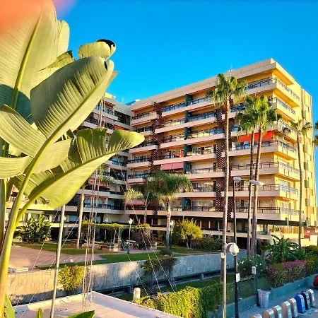 1ª Linea Playa Garaje Piscinas Terraza Lägenhet Torremolinos