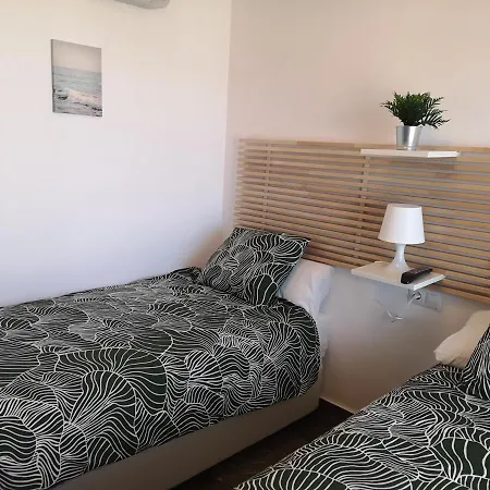 1ª Linea Playa Garaje Piscinas Terraza דירה *