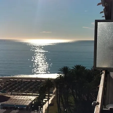 1ª Linea Playa Garaje Piscinas Terraza דירה *