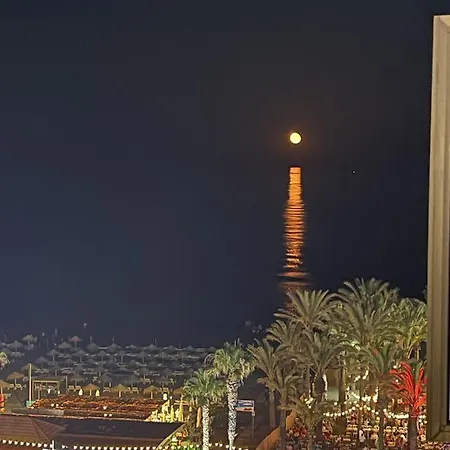 1ª Linea Playa Garaje Piscinas Terraza דירה *