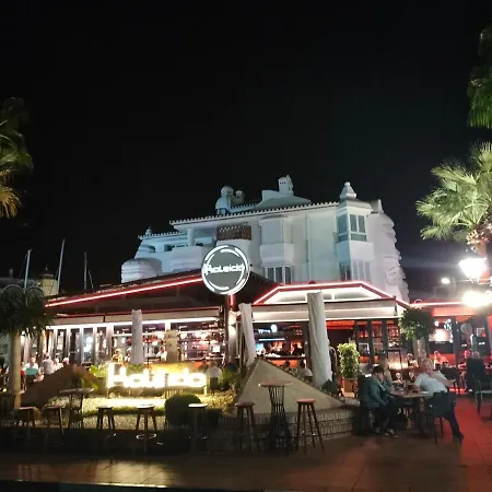 1ª Linea Playa Garaje Piscinas Terraza דירה *