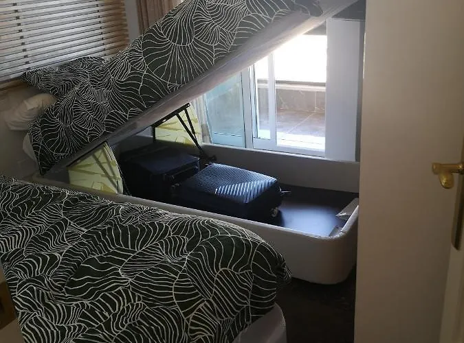 1ª Linea Playa Garaje Piscinas Terraza Torremolinos