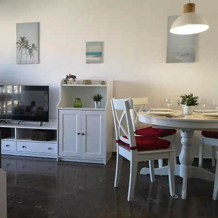 1ª Linea Playa Garaje Piscinas Terraza * Torremolinos