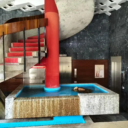 1ª Linea Playa Garaje Piscinas Terraza Torremolinos